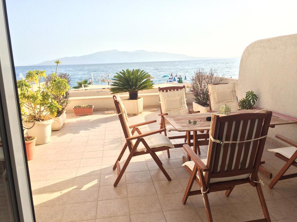 Apartments Wonderful Bay Sarande Exterior photo